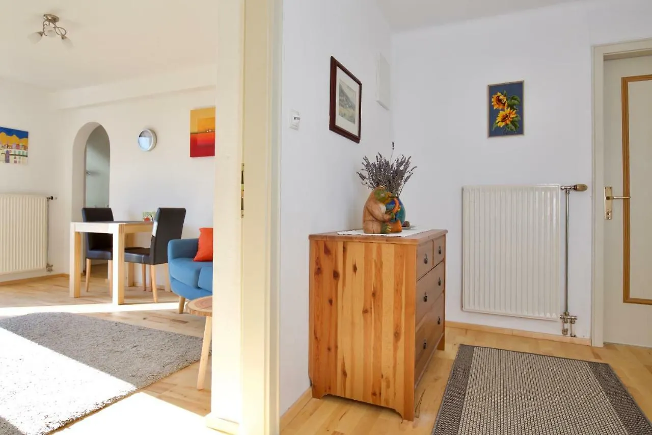Ferienwohnung Monika Knoflach インスブルック